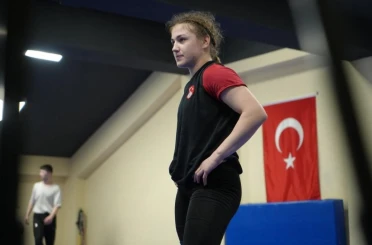 Bayburtlu milli güreşçi Akkuş Avrupa üçüncüsü oldu 