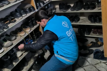 Bayburt’ta çocuklara teravih sürprizi: Ayakkabılarda çikolata 