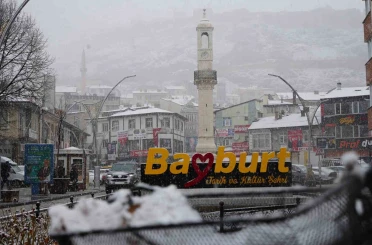 Bayburt’ta kar tatili bir gün daha uzatıldı 