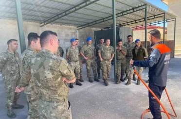 Bayburt’ta komandolara ‘Enkazda Arama ve Kurtarma’ eğitimi verilmeye başlandı 