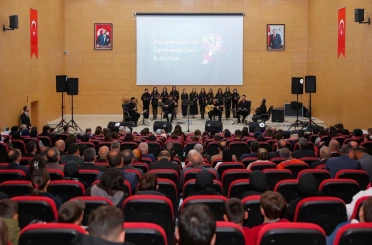 Bayburt’ta Öğretmenler Günü düzenlenen programla kutlandı 