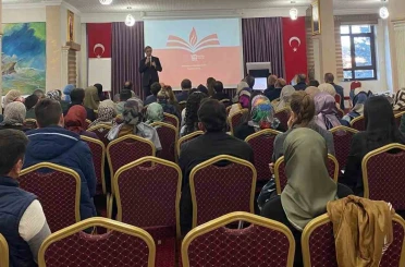 Bayburt’ta Öğretmenlik Uygulamaları Bilgilendirme Toplantısı yapıldı 