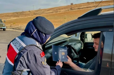 Bayburt’ta sürücüler kadına yönelik şiddetle mücadele konusunda bilgilendirildi 