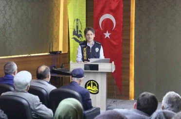Bayburt’ta vatandaşlar internet ve telefon dolandırıcılığına karşı uyarıldı 