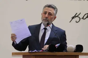 Bayraklı Belediyesi operasyonunda karar: Eski Başkan Sandal ve oğlu dahil 15 kişi tutuklandı
