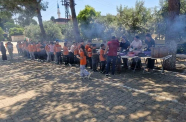 Bayramın bereketi okul bahçesine taşındı 
