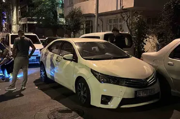 Bayrampaşa’da polisin ’dur’ ihtarına uymayan otomobil kaza yaptı: 1 gözaltı