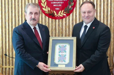 BBP Genel Başkanı Destici, KKTC Cumhuriyet Meclisi Başkanı Öztürkler ile bir araya geldi 