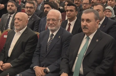 BBP Genel Başkanı Destici: "O saç örgüsü Bozkurt’un yelesidir, çakalın, sırtlanın oyuncağı olamaz" 