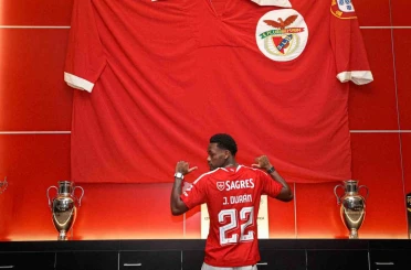 Benfica, Jhon Duran’ı kiralık olarak kadrosuna kattı 