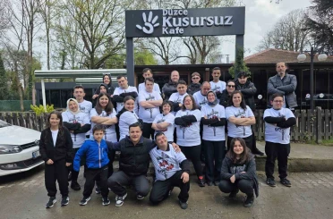 Beşiktaş, kafe çalışanı özel bireyleri ağırladı 