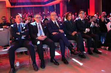 Beşiktaş’ta yeni transferler için imza töreni düzenlendi 