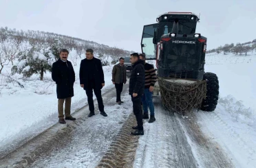 Besni’de kapanan köy yolları açılıyor 