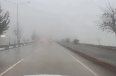 Besni’de yoğun sis ve sağanak etkili oldu 