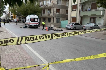 Beton mikserinin çarptığı elektrikli bisikletin sürücüsü öldü 
