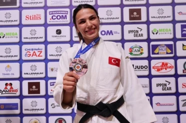 BEUN Spor Bilimleri Fakültesi Öğrencisi Vandemir’den Avrupa üçüncülüğü 