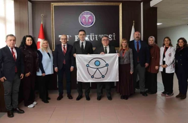 BEUN Tıp Fakültesine "Erişilebilirlik Belgesi" ve "Erişilebilirlik Logolu Bayrak" takdim edildi 