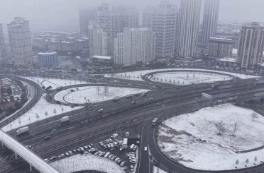 Beyaza bürünen Esenyurt havadan görüntülendi 