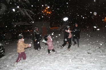 Beyşehir'de kar sevinci