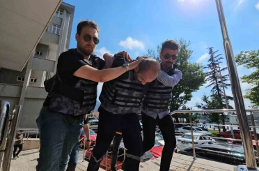 Bıçaklı kavgada arkadaşını öldüren zanlı tutuklandı 