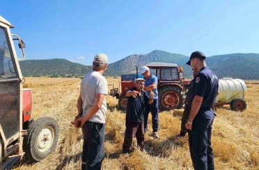 Biçerdöver operatörlerine yangın eğitimi 