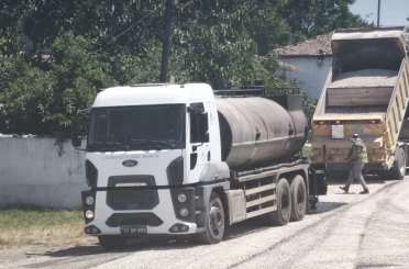 Biga Geyikkırı Köyü yolu yenilendi 
