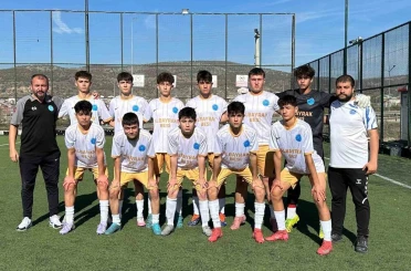 Bilecik U16 Gençler Ligi’nde 3 maçta fileler 20 kez havalandı 