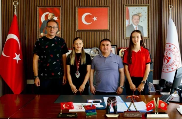 Bilecikli atletlerden Türkiye şampiyonalarında çifte başarı 