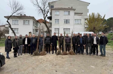 Bilecik’te çiftçilere meyve fidanı desteği 