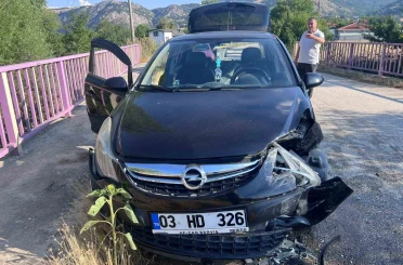 Bilecik’te iki otomobil kafa kafaya çarpıştı: 1 yaralı 