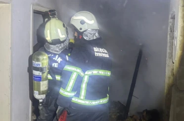 Bilecik’te metruk bina yangın 