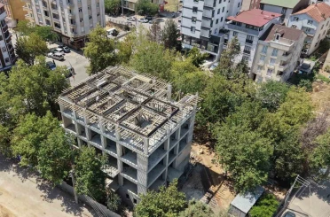 Bilgi evi ve aile sağlığı merkezinin kaba inşaatında sona doğru 