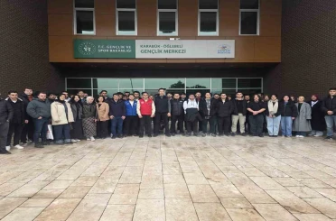 Bilişim Teknolojileri MYO öğrencileri Gençlik Merkezi’nde incelemelerde bulundu 