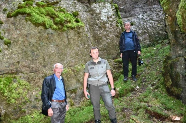 Bin 700 rakımlı zirvede 4 kilometre uzunluğundaki mağara görenleri mest ediyor 