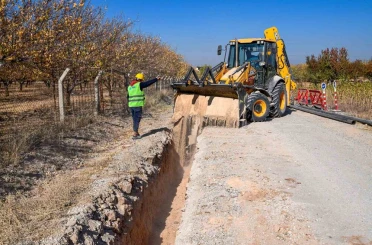 Bindal Mahallesi’nde 38 yıllık içme suyu şebekesi yenileniyor 