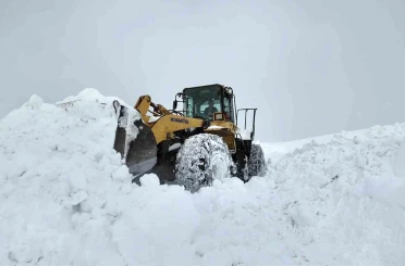 Bingöl’de 56 köy yolunda çalışmalar sürüyor 