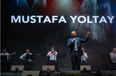 Bingöl’de "Bir Anadolu Şenliği" türkülerle devam etti 