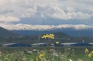 Bingöl’de doğa iki mevsimi aynı karede buluşturdu 