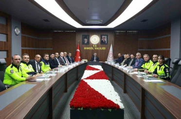 Bingöl’de İl Trafik Komisyonu, güvenli ulaşım için bir araya geldi 