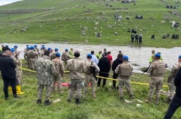 Bingöl’de kayıp emekli öğretmen derede ölü bulundu 