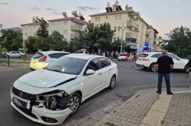 Bingöl’de trafik kazası: 2 yaralı 