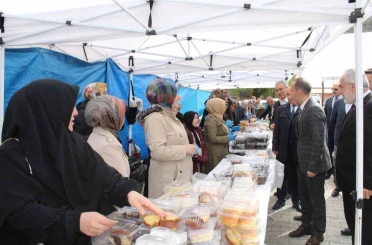 Bir ilçe 7 yıldır yatağa bağımlı olan Sefa için seferber oldı 