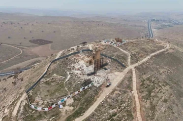 Bir yılda 400 bin kişi 3 bin yıllık kaleye çıktı 