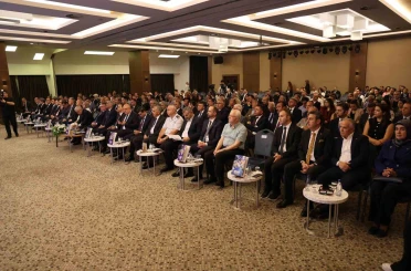 Bir yıllık turizm geliri 65 milyar dolara ulaştı 
