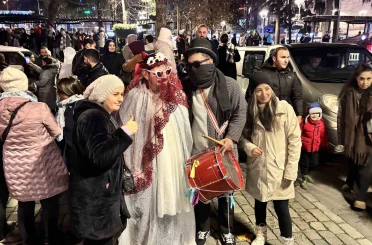 Birbirinden ilginç kostümlerle Kalandar geleneği yaşatıldı 