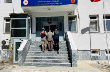 Birecik’te aranan 2 şahıs yakalandı 