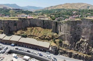 Bitlis Kalesi’nde kazılar büyük ölçüde tamamlandı 