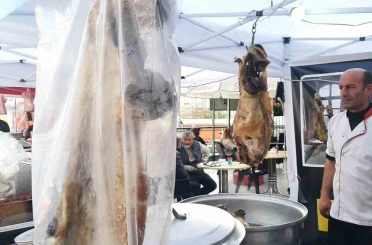 Bitlis’in yöresel ürünleri Ankaralılarla buluştu 