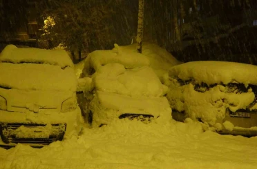 Bitlis’te kent merkezi beyaza büründü 