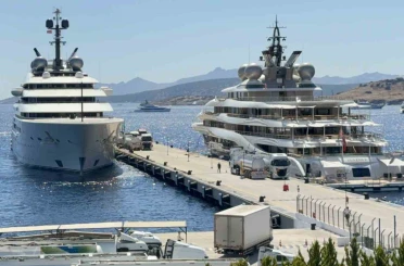 Bodrum’da süper yatlara 21 tankerle 600 bin litre yakıt ikmali 